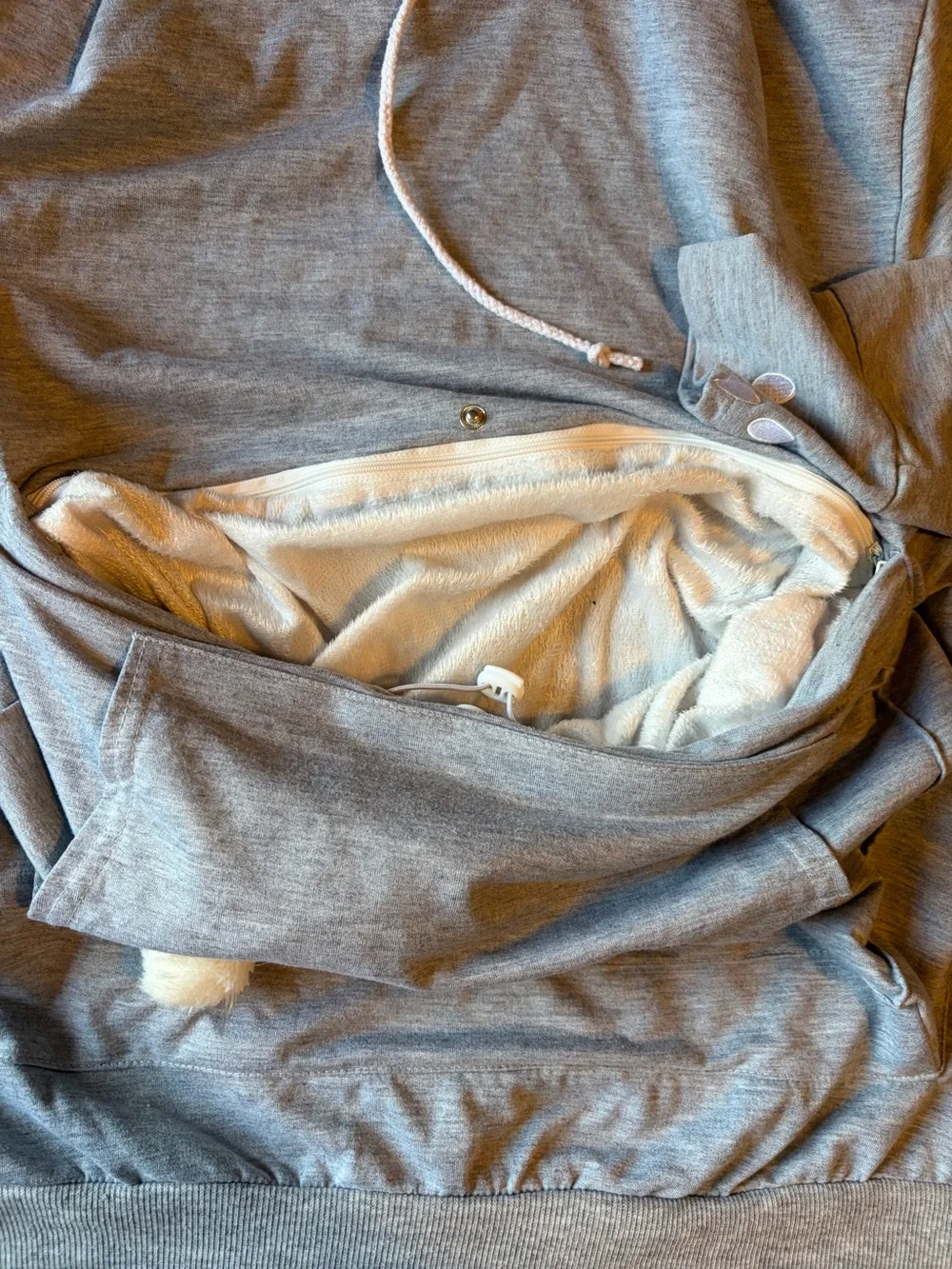 Cozy Gray Cat Pocket Hoodie - Hands-Free Pet Carrier Sweatshirt
